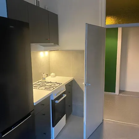 Jednoosobowy Pokój W Mieszkaniu 3 Pokojowym Apartamento